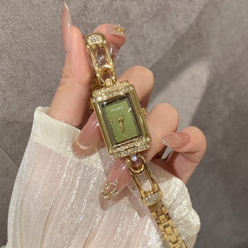 Luxury Watch Values - Reloj pequeño de estilo old money