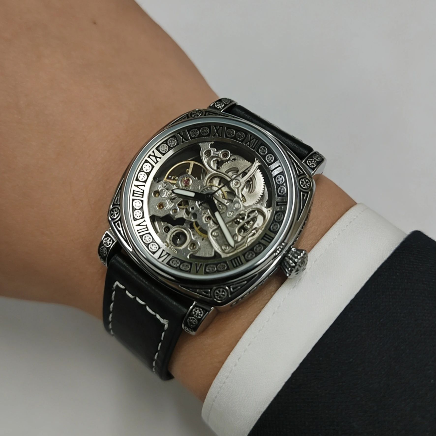 Nuevo Reloj Mecánico de Esquel - Luxury Watch It reseña y precio
